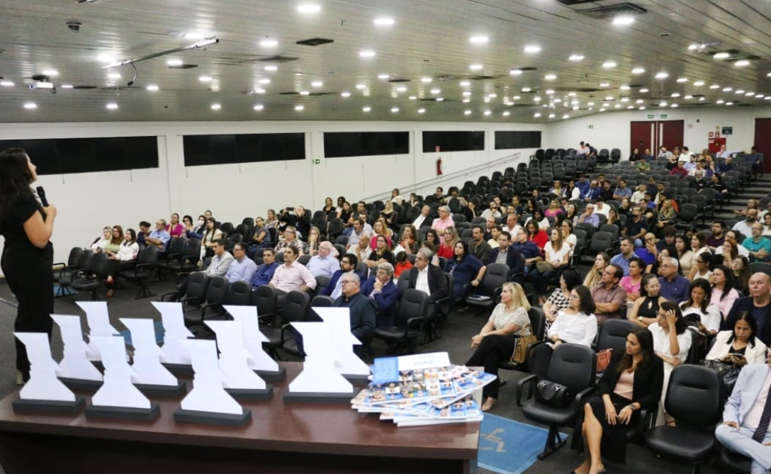 Universidade de Marília celebra excelência em pesquisa com Prêmio ‘Márcio Mesquita Serva’