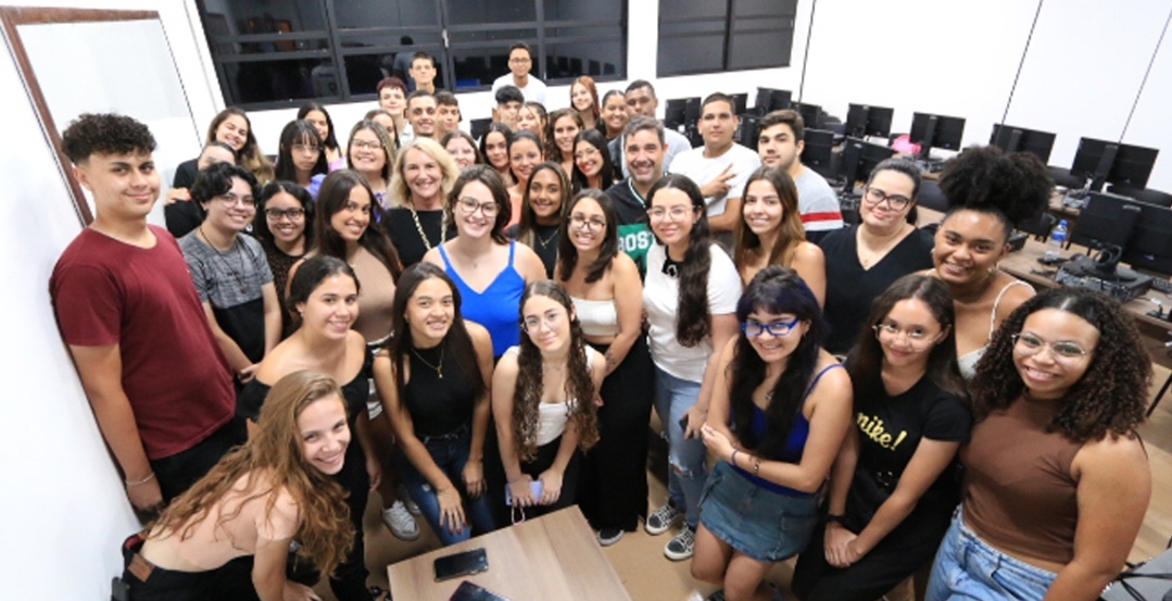 Programa “Meu Primeiro Estágio” da Unimar capacita acadêmicos de Direito para atuarem em escritórios