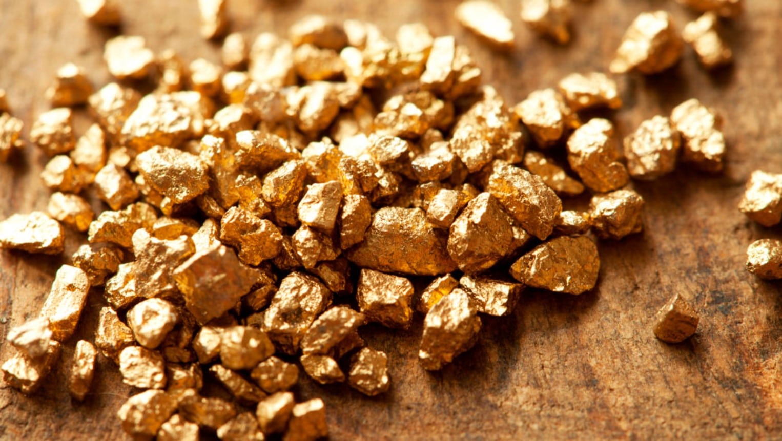 A China está comprando ouro como se não houvesse amanhã; entenda por quê