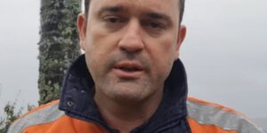 Prefeito de cidade do RS se desespera com falta de apoio das Forças Armadas e decide desistir de esperar por ajuda: “Vamos fazer do nosso Jeito”; VEJA VÍDEO