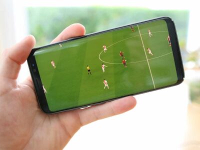 Como assistir aos jogos de futebol ao vivo no celular com estes aplicativos