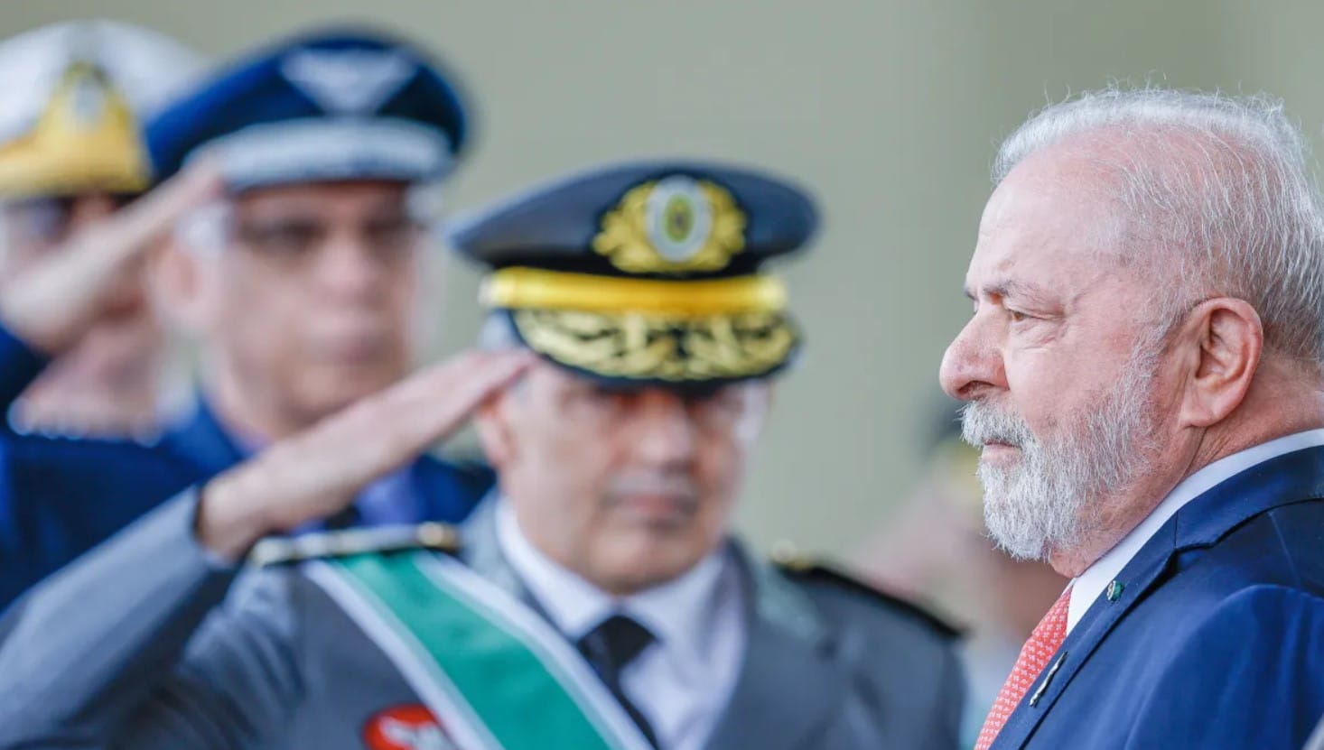 Ministro da Defesa afirma que Lula e militares vivem um ‘absoluto entrosamento’