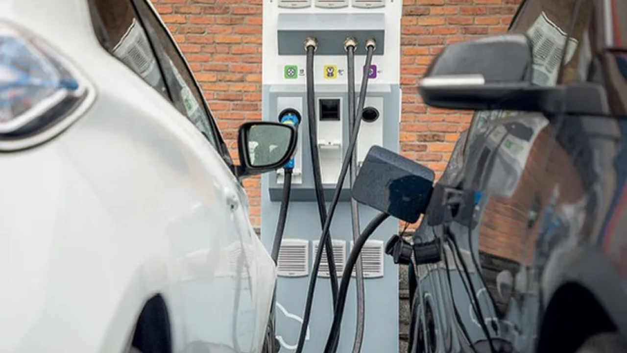 Recarga rápida para elétricos pode ser tão cara quanto gasolina