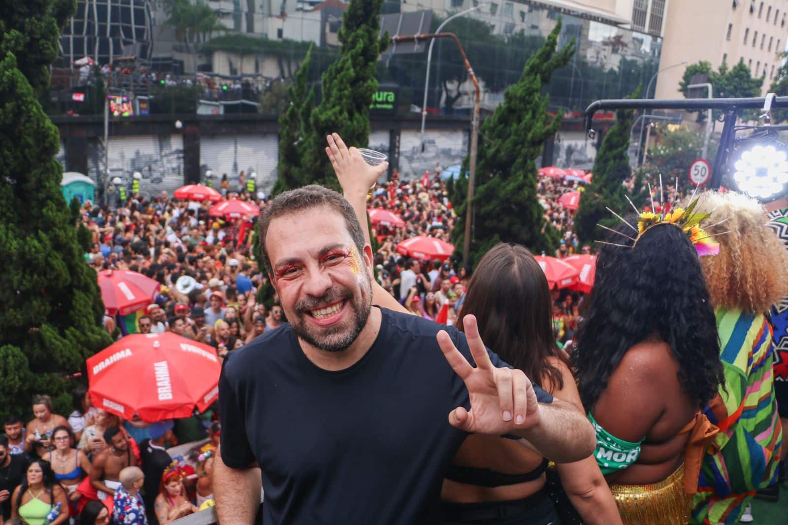 Boulos pode ficar inelegível por decisões idênticas contra Jair Bolsonaro