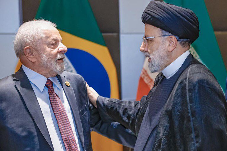 Regime amigo do governo Lula no Irã acelera execuções de mulheres na forca e total já chega a 224 no ano, alerta ONG