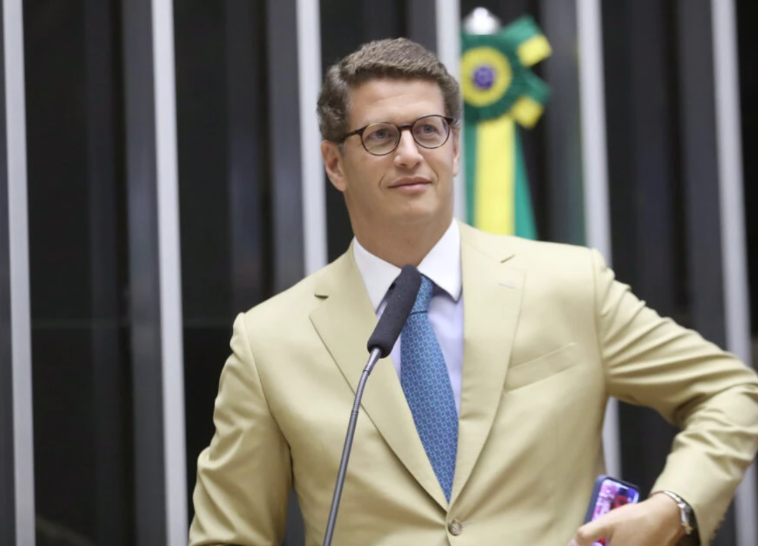 Ricardo Salles sobre aprovação de projeto contra invasores de propriedades rurais: ‘fim do MST’