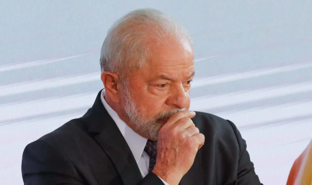 Sindicatos acusam Lula, que era sindicalista, de tolher direito de greve