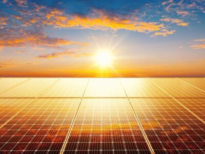 Cidade da Espanha transforma cemitérios em usinas solares