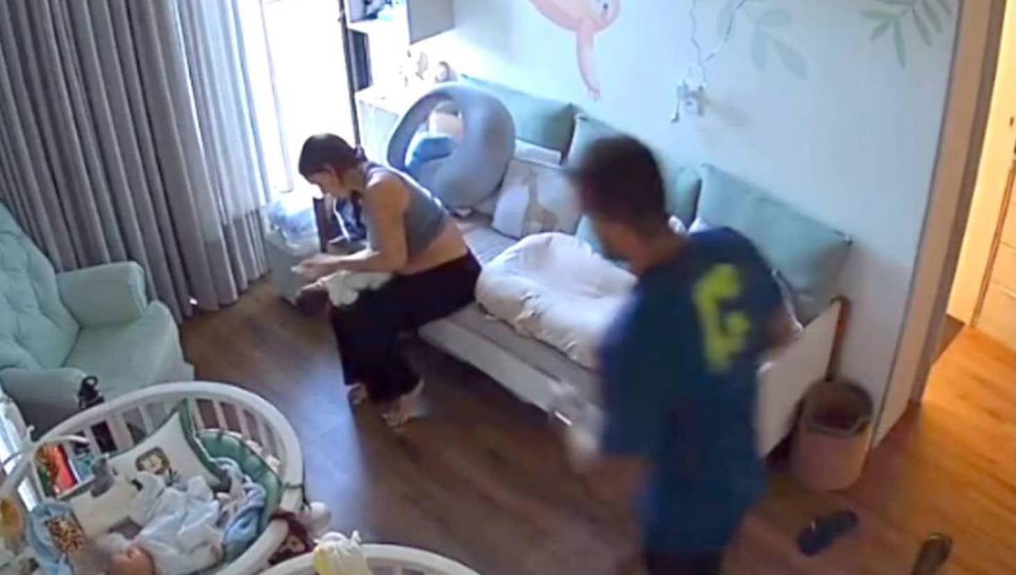 Desesperador: influenciadora salva filho bebê que estava engasgado com manobra de Heimlich; veja vídeo e saiba como fazer