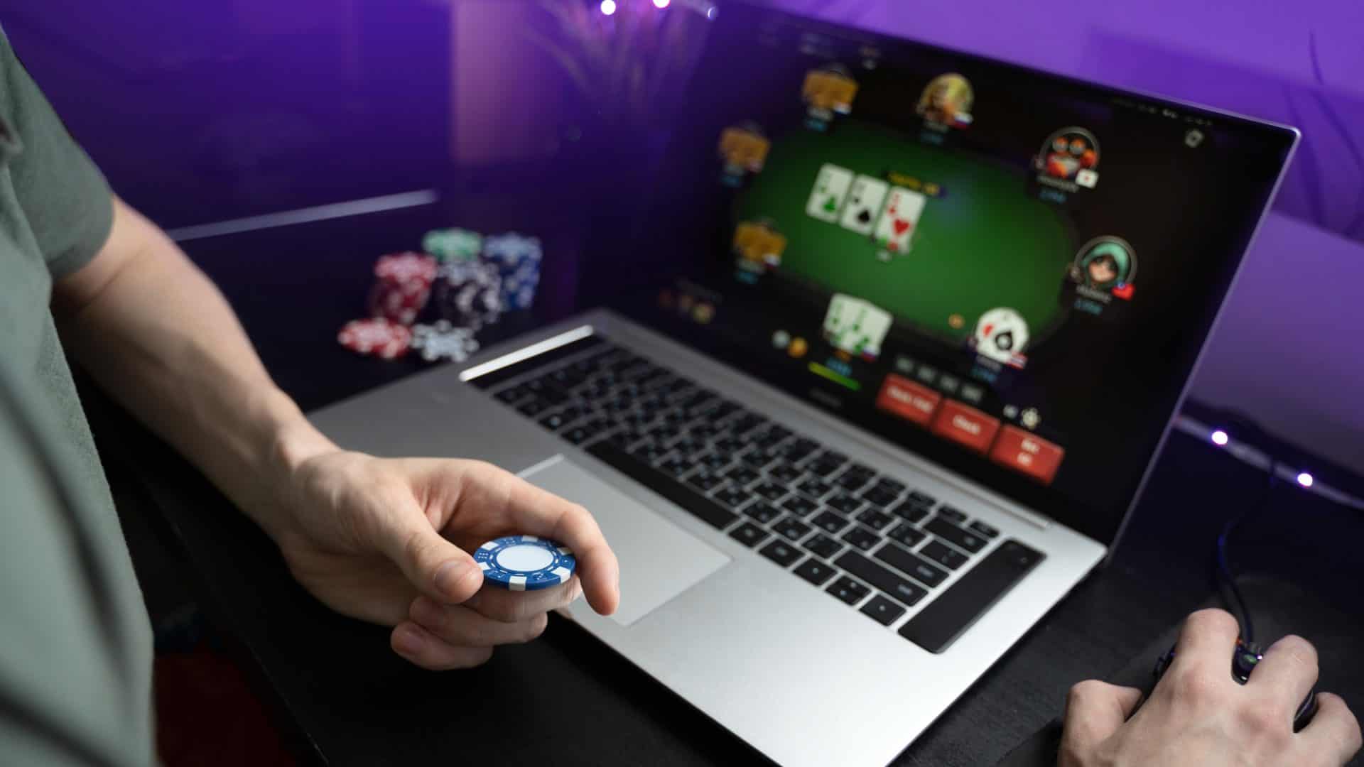 Os 10 melhores sites para jogar pôquer online apostando dinheiro real em 2024
