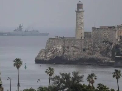 Rússia peita Biden e faz exercícios com mísseis disparados de submarino próximo a costa americana, VEJA VÍDEO