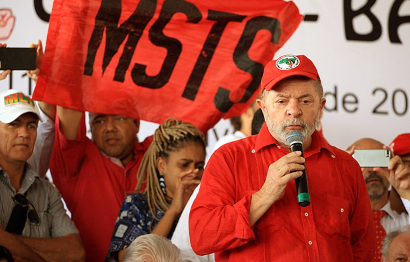 Se fechando na “bolha”, Lula conta com MST para planejar safra do Brasil