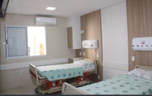 Reforma da Ala de Internação SUS da Santa Casa de Marília está em ritmo acelerado e 4 quartos já estão prontos