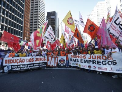 Trabalhadores fogem de se sindicalizar e chega ao menor nível da história