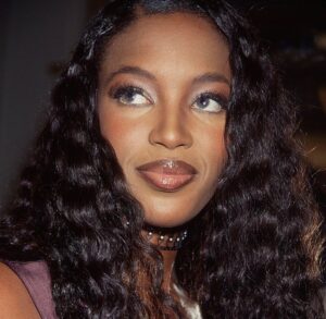 Seria o lápis labial o novo produto queridinho das beauty junkies?