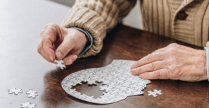 Conheça a bebida capaz de ajudar a prevenir demência, segundo pesquisadores da Irlanda