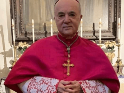 Vaticano expulsa arcebispo por críticas ao Papa Francisco. “Falso Profeta e Servo de Satanás”