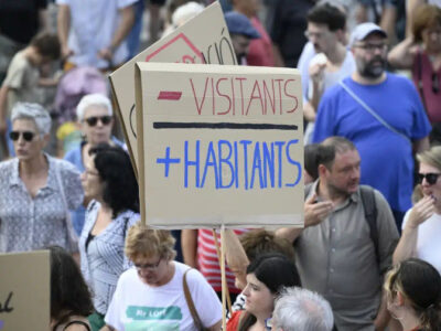 Fim do turismo em Barcelona? Moradores fazem protesto contra a ‘invasão’ turística. Veja motivos