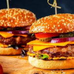 Hambúrguer artesanal é mais saudável que o convencional? Especialista explica