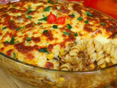 Macarrão rápido e muito gostoso. Que tal preparar essa delícia hoje mesmo. Trouxemos a receita