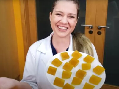 Gelatina natural com vinagre de maçã ajuda a chapar barriga com apenas 2 cubinhos por dia