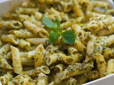 Descubra o macarrão ao molho pesto, elegância e sabor em sua mesa!