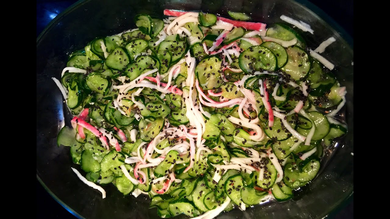 Salada de pepino chinesa: a receita que está fazendo sucesso entre os famosos