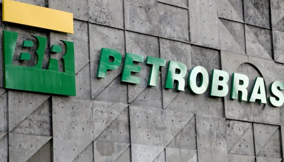 Petrobras perde R$ 5 bilhões com acordo de redução de multas da Lava Jato. Veja vídeo