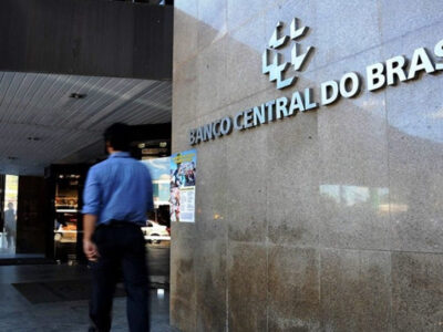 Banco Central decreta falência de dois bancos: saiba como proteger seus investimentos