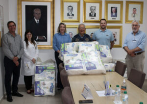 SISPRIME Cooperativa de Crédito doa 1.500 fraldas geriátricas para a Santa Casa de Marília
