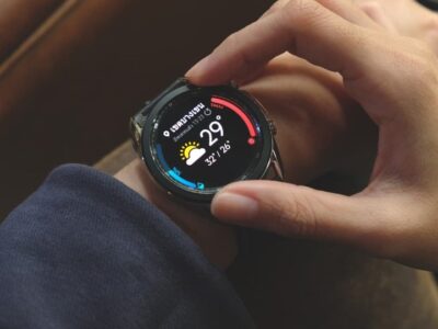 Smartwatch com NFC: 5 modelos para pagar por aproximação