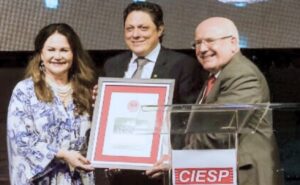 Jantar da Indústria: Associação Comercial recebe homenagem do Ciesp pelos seus 90 anos de fundação e atuação