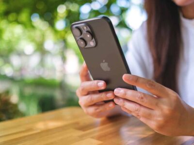 Como transformar seu iPhone antigo em um celular com IA