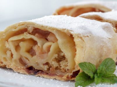 A deliciosa sobremesa de strudel de maçã