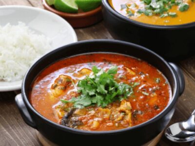 Moqueca de peixe: um banquete de sabores típicos da costa brasileira