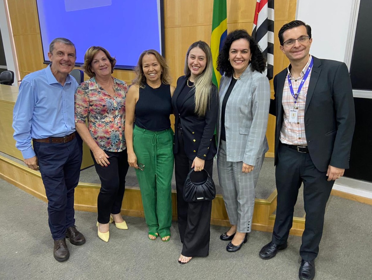 Santa Casa de Marília marca presença em importante evento sobre diálise peritoneal na SES