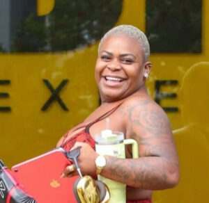 Avon encerra contrato com Jojo Todynho e se torna alvo de um boicote