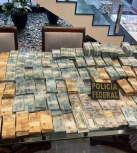 PF apreende R$ 3 milhões na casa de desembargador