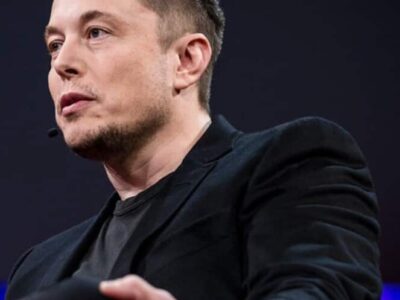 A reação de Elon Musk após ser xingado por Janja