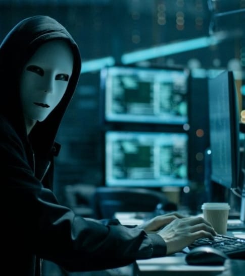 Megavazamento de fotos de brasileiros na Deep Web pode impulsionar fraudes