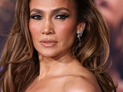 Jennifer Lopez de volta à comédia romântica na Netflix!