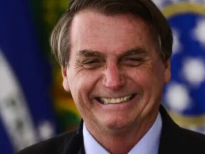 Bolsonaro ironiza declaração de Tebet sobre a cotação do dólar