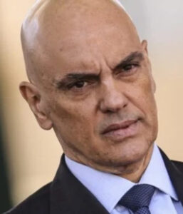 Alexandre de Moraes vê em suicida fortalecimento para continuar em empreitada contra bolsonaristas