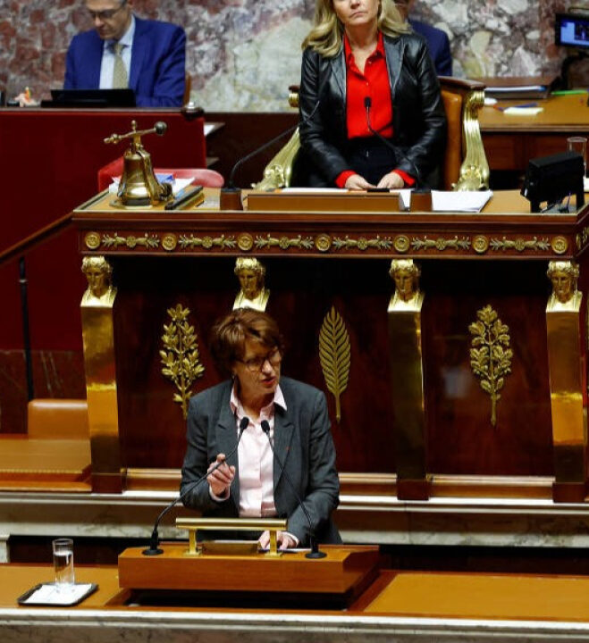 Deputado francês critica carne brasileira, chamando-a de lixo, durante votação simbólica sobre o acordo UE-Mercosul