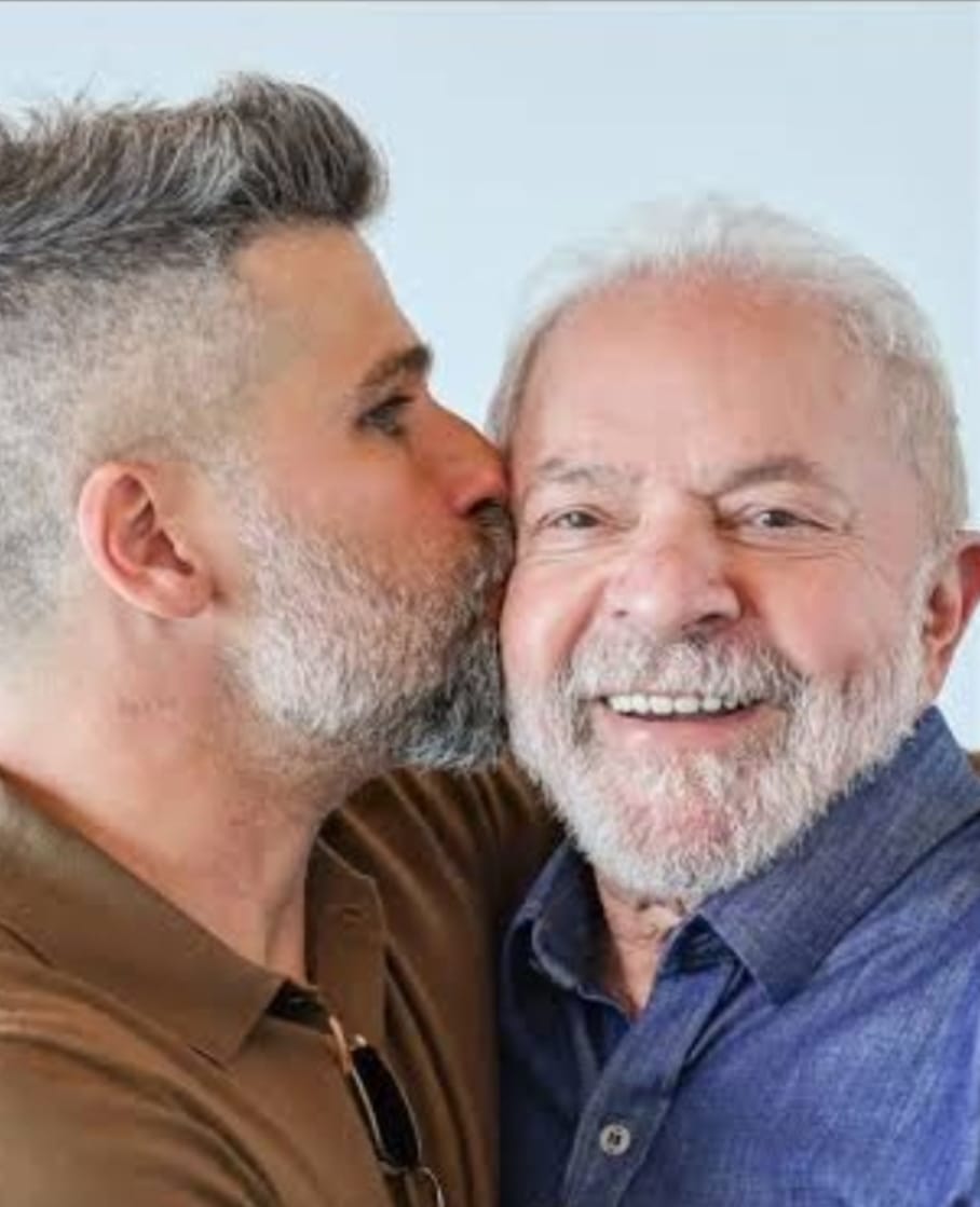 O baixíssimo Ator Petista Doente, Bruno Gagliasso, dá calote em corretor de imóveis e ainda entra com ação contra ser cobrado. Bem da escória!