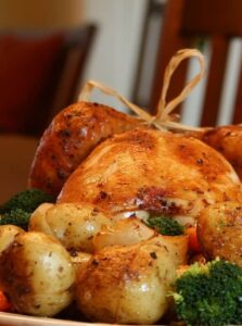 Mais cara: alta do dólar encarece ceia de Natal e afeta consumidores; veja valores