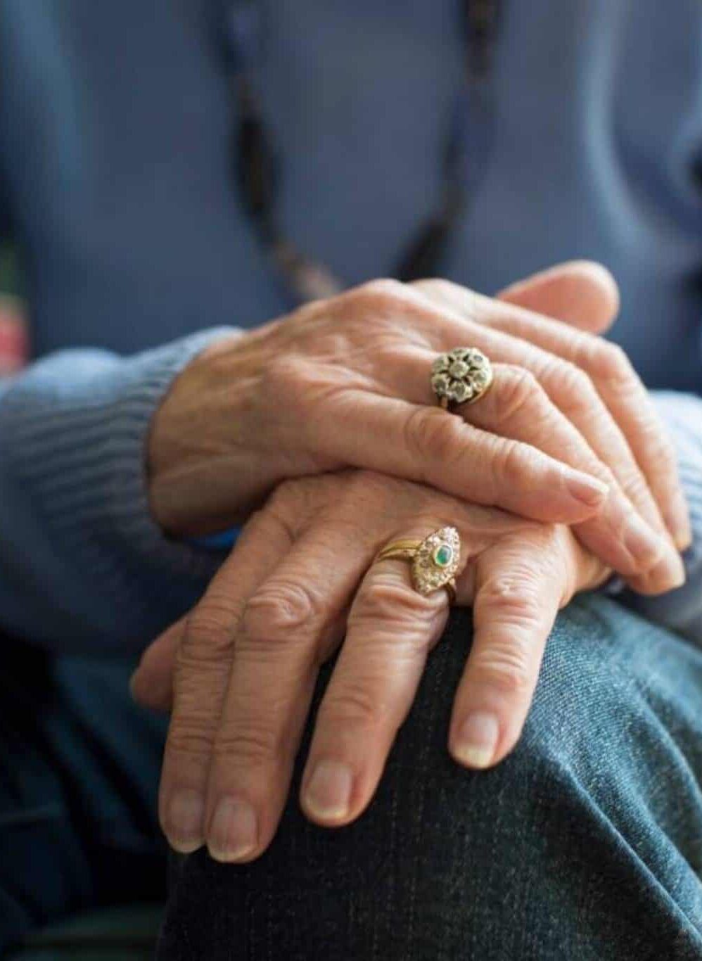 Algoritmo criado por brasileiro auxilia no tratamento do Parkinson. Faz medições pelo Galaxy Watch. Até pressão e glicemia