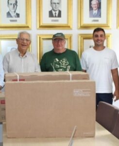 FISK E MAPLE BEAR DOAM TV DE 32 POLEGADAS E AR-CONDICIONADO PARA ALA SUS DA SANTA CASA DE MARÍLIA