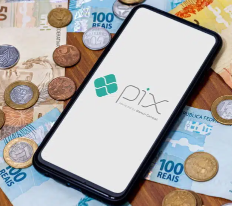 Nova lei do PIX gera debates sobre segurança e controle financeiro; entenda os detalhes