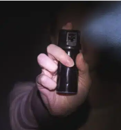 Novas regras: mulheres no DF poderão portar spray de pimenta e armas de choque
